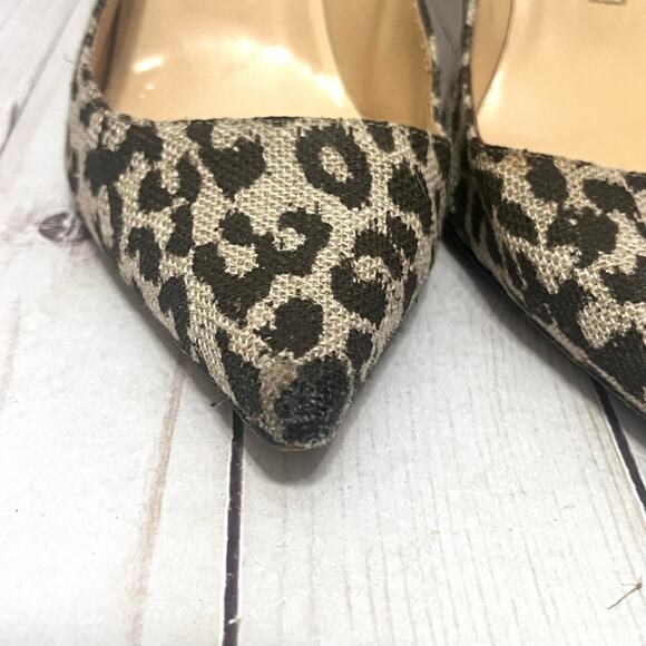 Manolo Blahnik Beige & Brown Cheetah Print Pointed Toe Pumps Size 37.5 - Picture 5 of 13